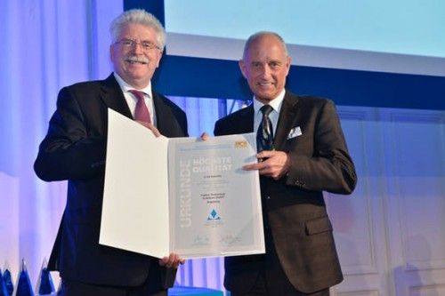 Bayerns Wirtschaftsminister Martin Zeil mit Heribert Göggerle, Executive Vice President Product Business Group, Fujitsu Technology Solutions