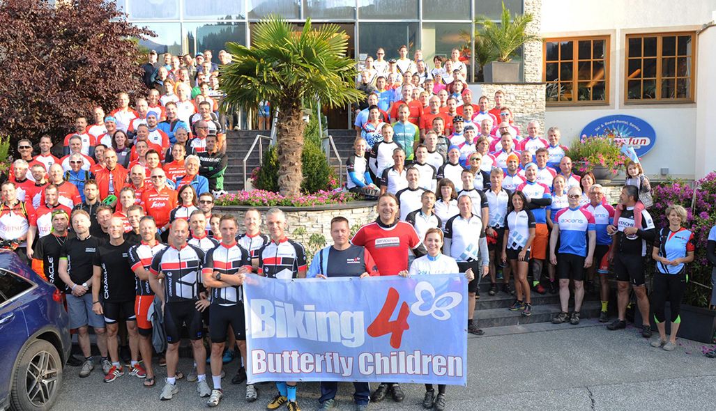 Fujitsu bei den World Games of Mountainbiking: „Biking 4 Butterfly Children“ zum 13. Mal erfolgreich