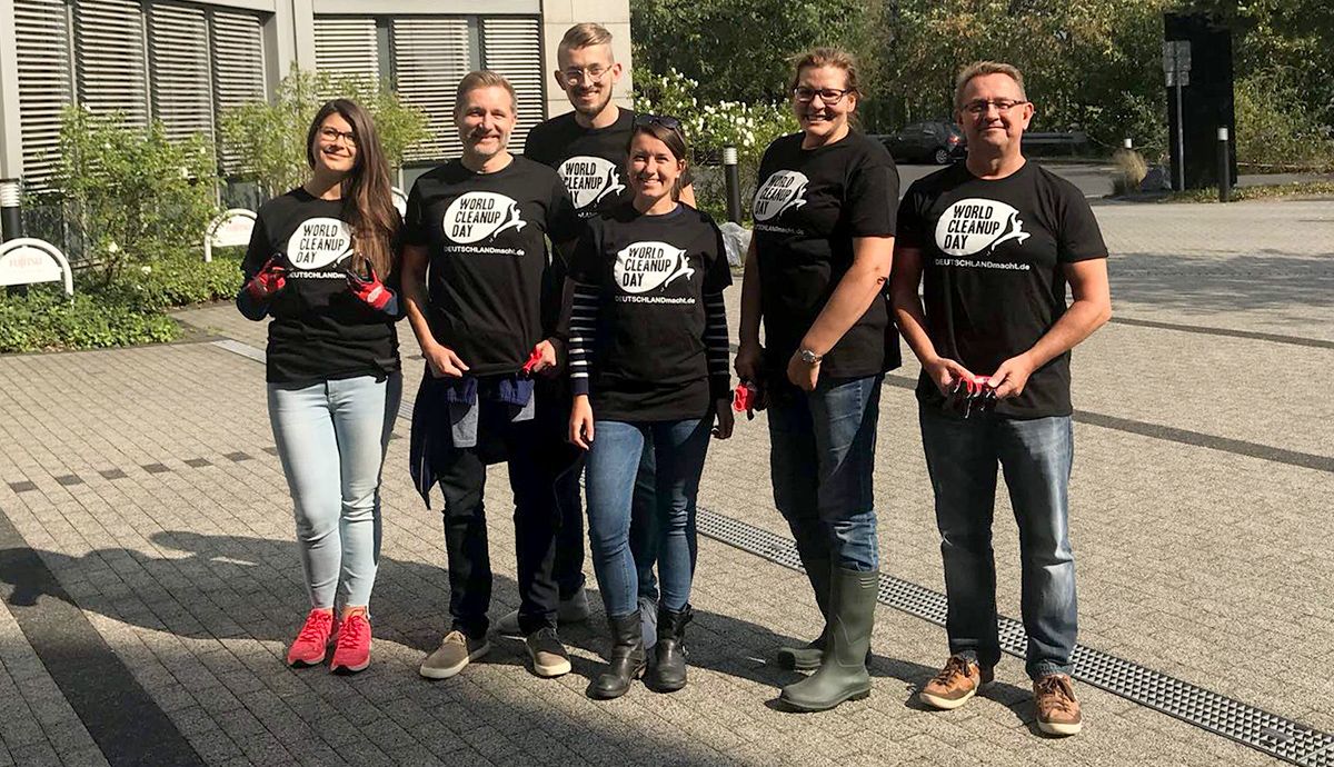 Aufstehen und anpacken: Fujitsu beim World Cleanup Day
