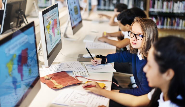 Fujitsu beim Girls’Day 2024: Workshop "Stadtvisionen in 3D"