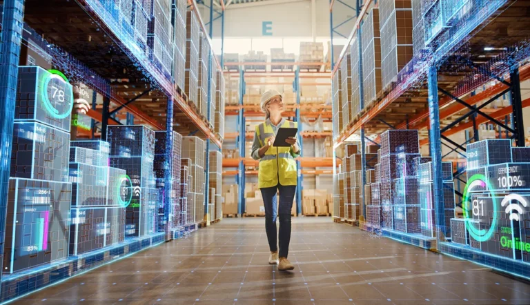 Fangen Sie dort an, wo Sie gerade stehen – und lösen Sie Ihre größten Herausforderungen // GlobeRanger // Using technology at work in a logistics warehouse